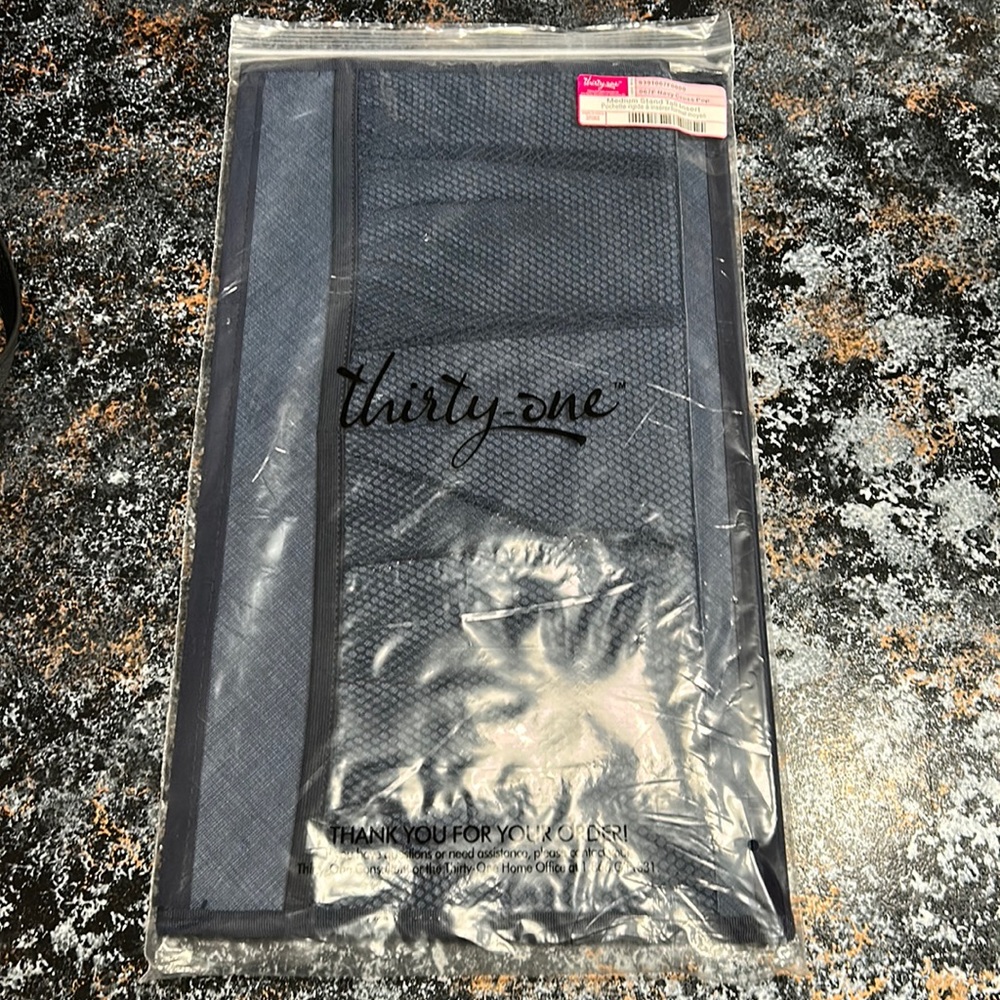 Medium stand tall insert